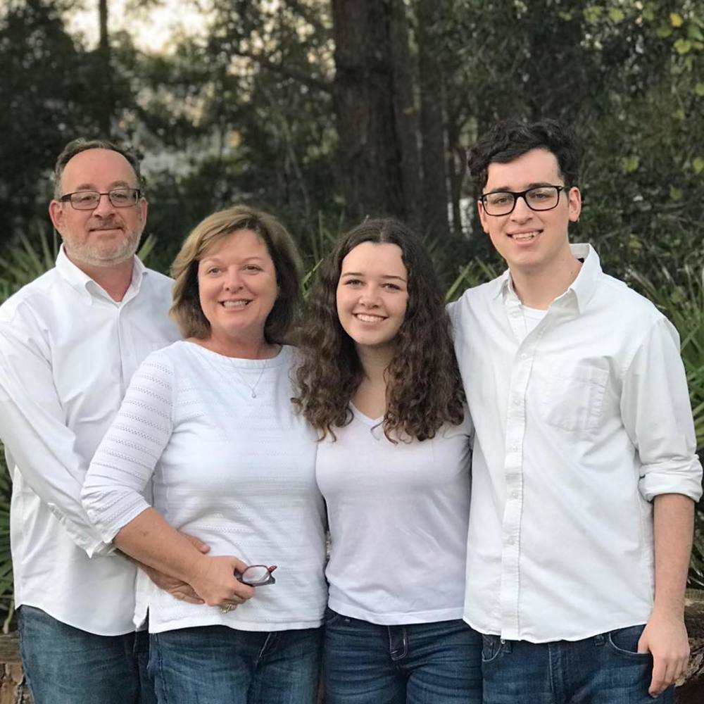 Meet your Posher, Dolly